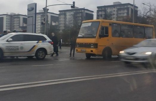У Львові поліція перевіряє чисельність пасажирів у транспорті
