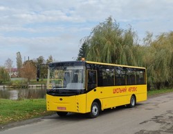 Шкільні автобуси "Богдан", що випускаються у Луцьку, змінили дизайн