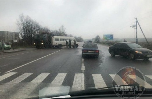У Львові на об’їзній дорозі зранку сталася ДТП