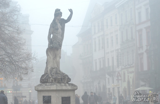 Львів’янам та мешканцям області обіцяють туман та ожеледицю