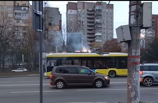 У Львові загорівся новий тролейбус