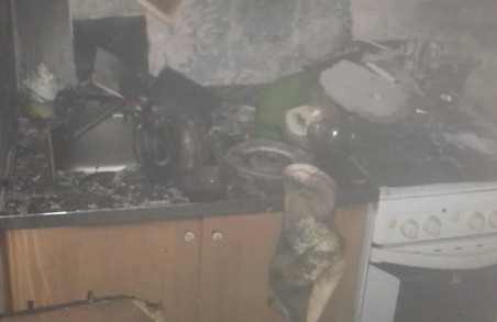 У Львові сьогодні вночі вогнеборці ліквідували пожежу в квартирі на сьомому поверсі