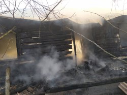 У селі Гутисько-Тур’янське на Львівщині 82-річний дідусь, який намагався загасити власну оселю, отруївся продуктами горіння