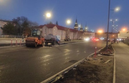 У Львові завершили асфальтування проїзної частини на вулиці Чернівецькій