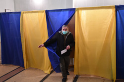 Львів показав свою явку: як пройшли вибори мера (ФОТО)