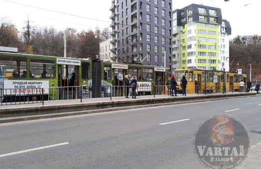 Сьогодні зранку у Львові зупинилися трамваї, які курсують на Сихів