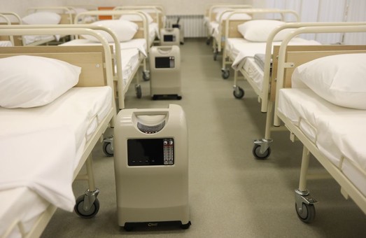 Для комунальних лікарень Львова закуповують іще понад чверть тисячі кисневих концентраторів