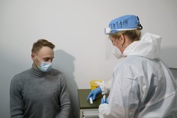 У Клінічній лікарні швидкої медичної допомоги міста Львова почали тестувати пацієнтів швидкими тестами на COVID-19