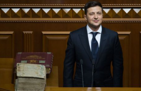 Президент Зеленський вніс у Верховну Раду новий законопроект, який поновлює відповідальність за неправдиве декларування