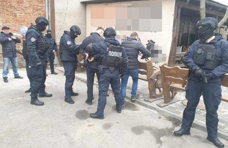 У Львові поліцейські затримали злочинця, який перебував у міжнародному розшуку