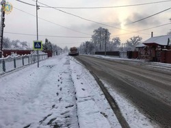 Сьогодні на Львівщині дороги від снігу прибирали 22 одиниці спецтехніки