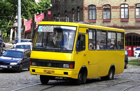 У Львові перевіряли автобуси маршруту № 217а на відповідність вимогам перевезення пасажирів
