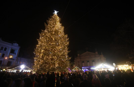 Попри можливий «святковий локдаун» в Україні, Львів готується до святкування Нового Року та Різдва