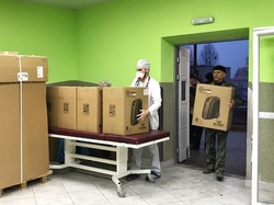 Львівська «лікарня на Топольній» отримала іще 100 кисневих концентраторів