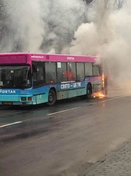 У Львові під час роботи на маршруті загорівся автобус MAN