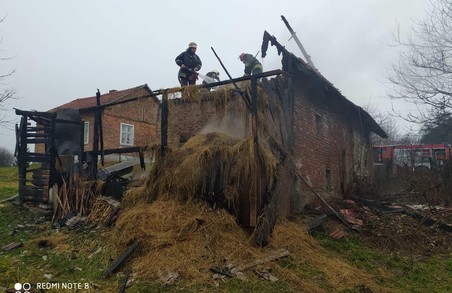 У Сокільниках біля Львова учора горіла господарська будівля