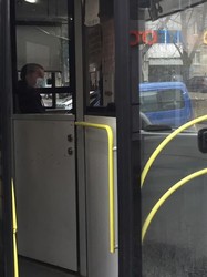 Водії комунальних автобусів Львова відмовляють школярам у безкоштовному проїзді