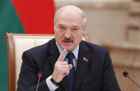 Лукашенко заявляє про «зброю з України», а наше МЗС спростовує ці заяви