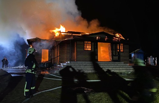 У селі Грицеволя на Львівщині згорів дерев’яний храм, збудований у першій половині ХХ століття (ФОТО)