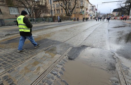 Трамваї по вулиці Шевченка у Львові поїдуть іще не скоро