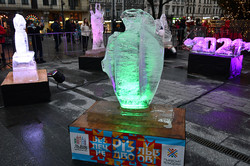 У центрі Львова митці створили льодові скульптури (ФОТО)