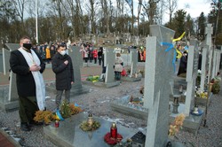 У День Соборності України керівництво та громадськість Львова і Львіщин вшанували пам’ять героїв на Личаківському цвинтарі