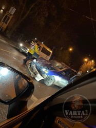 У Львові на вулиці Кульпарківській учора вночі сталася автотроща за участю мотоцикліста