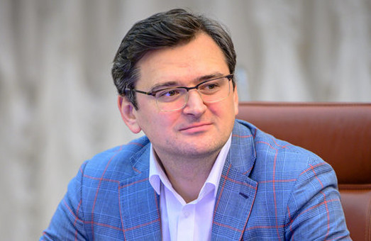 Кулеба заявив, що із Росії «відповідь прилетить» на блокування телеканалів Медведчука