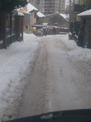 Мешканці Львова скаржаться на погано прибрані від снігу вулиці