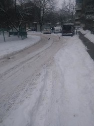 Мешканці Львова скаржаться на погано прибрані від снігу вулиці