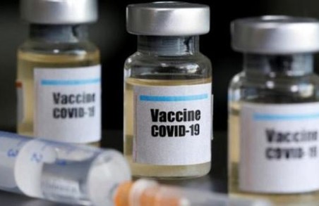В Україні триває процес реєстрації перших «антиковідних» вакцин