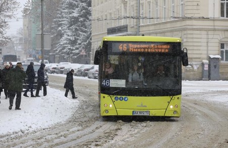 У Львові на міських маршрутах курсує понад 500 одиниць громадського транспорту