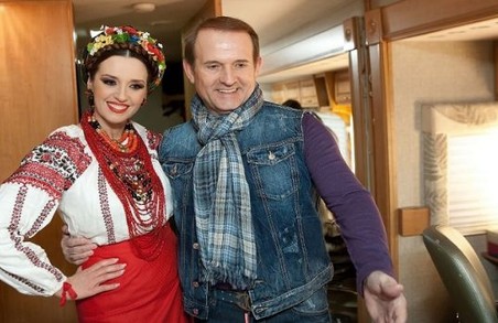 Віктор Медведчук і його дружина Оксана Марченко потрапили у санкційний список РНБО