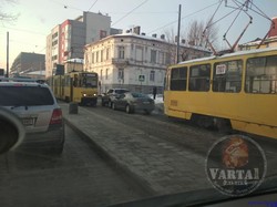 У Львові на вулиці Замарстинівській зранку зупинився рух трамваїв