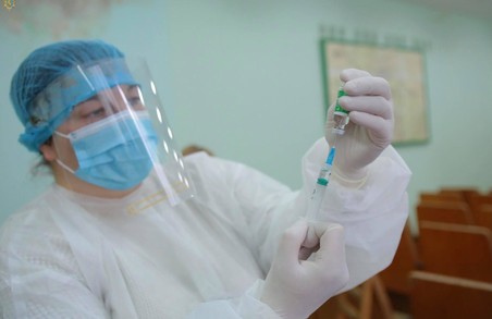 Максим Степанов не задоволений темпами вакцинації проти COVID-19 в Україні
