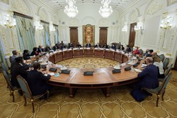 В Офісі Президента запровадили регулярні зустрічі із послами країн «Великої двадцятки»