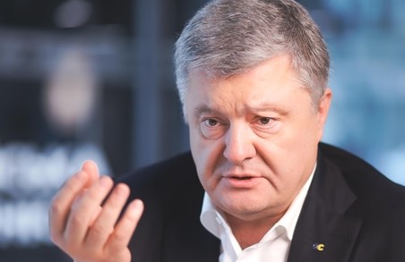 Петро Порошенко закликає українців вакцинуватися проти COVIDу