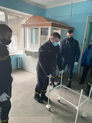 У Львові для облаштування додаткових «ковідних» ліжкомісць залучили студентів Університету безпеки життєдіяльності
