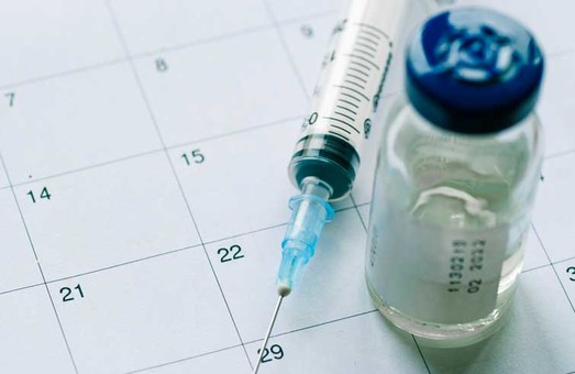 У відомстві Степанова пояснили, чому українцям треба записувати у чергу на вакцинацію проти COVID-19