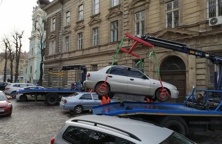 Львівська міська рада закликає містян користуватися платними парковками