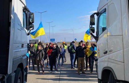 Польща та країни Балтії створять транспортну блокаду Росії