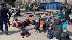 Рашисти ракетами обстріляли залізничний вокзал у Краматорську