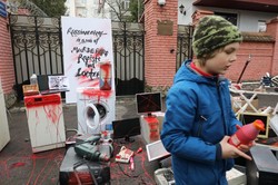 У Львові провели акцію "Російське консульство - пам'ятник мародерству" (ФОТО)
