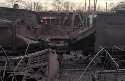Рашисти обстріляли залізничний шляхопровід біля Барвінкового на Харківщині