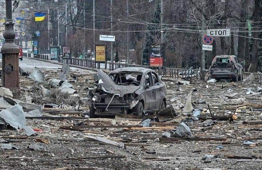 На Харківщині рашисти обстрілюють обласний центр та намагається обійти Ізюм