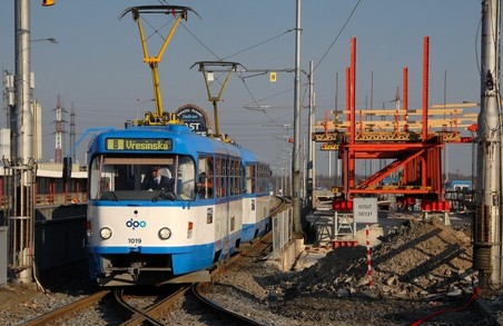 Чеське місто Острава хоче подарувати Україні трамваї та автобуси