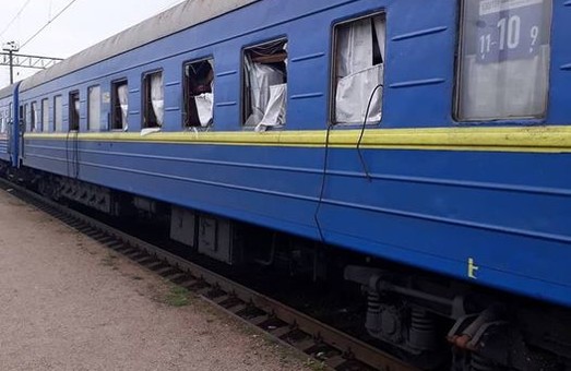 Від обстрілу рашистів постраждав поїзд, що прямував із Запоріжжя до Львова