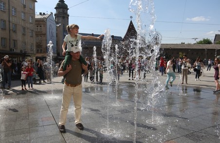 У Львові відновили роботу деяких фонтанів