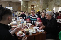 У Львові провели великодні сніданки для вимушених переселенців (ФОТО)