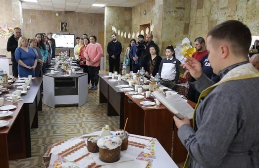 У Львові провели великодні сніданки для вимушених переселенців (ФОТО)